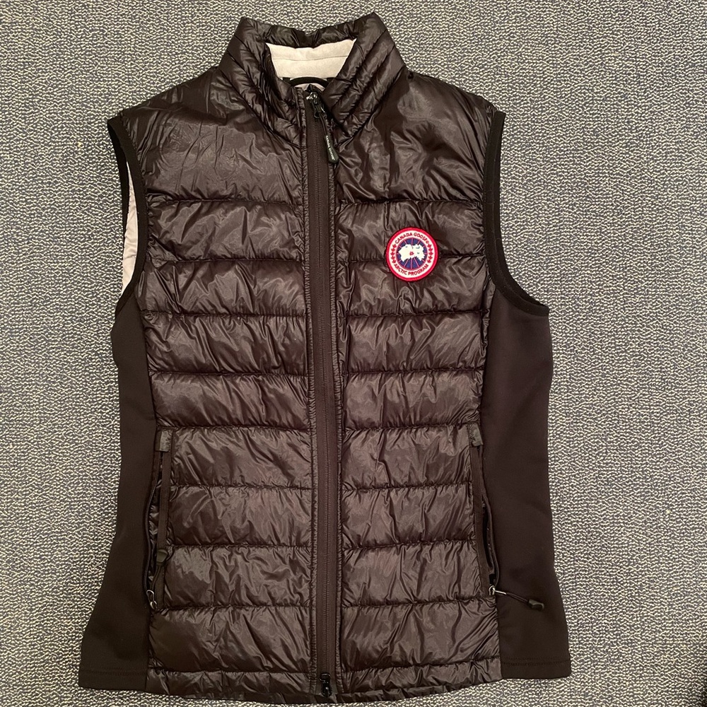Women’s Hybridge Lite Tech Down Vest, Black size Medium